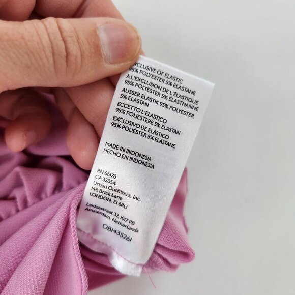 Urban Outfitters Pink Ruffle Crop Top Cropped Shirt Fairycore Y2K Cottagecore M - Picture 6 of 6